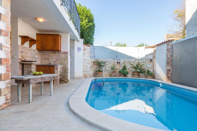 Relax kuća za odmor sa bazenom i spa zonom u Marčani, blizu Pule, Istra, Hrvatska